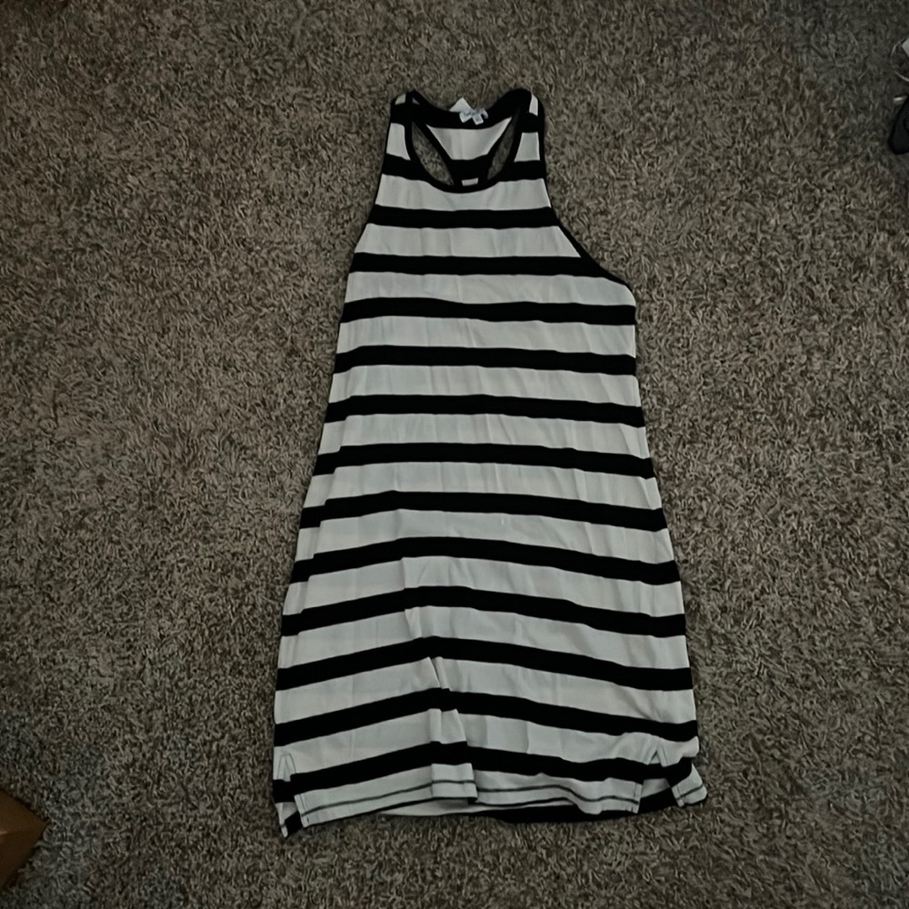 SPLENDID DRESS